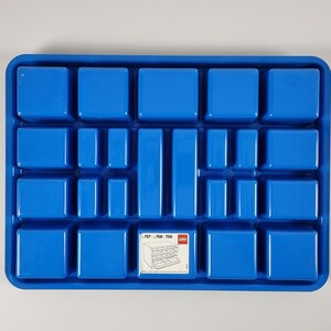Objetos de diseño de plástico Caja de almacenamiento y organizador de plástico azul LEGO vintage Decoración del hogar vintage Dinamarca, 1984. imagen 9