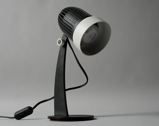 Vintage 1970s 'Aro Leuchte' modernist adjustable desk lamp with ribbed design shade.