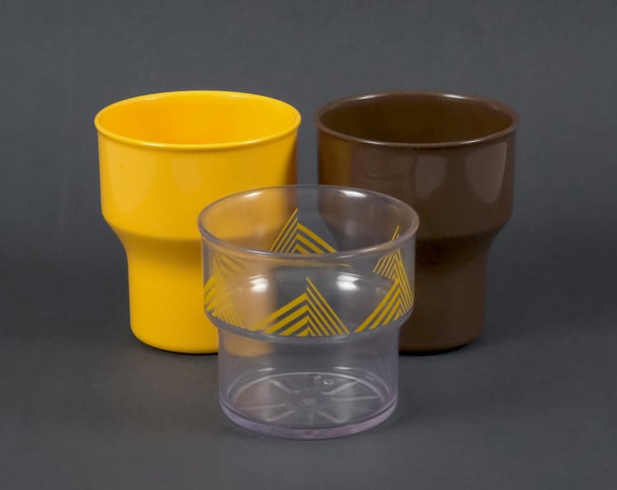 1970s Vintage Set Of 3 MEPAL Melamine Cups Set, Classic Dutch Design.