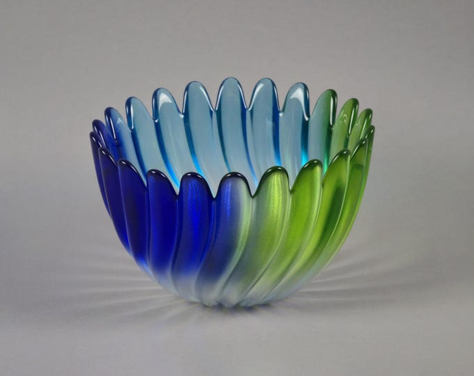 Vintage 1980s Walther Glas 'Solaris' Art Glass Swirl Bowl By Walther Liebenstern.