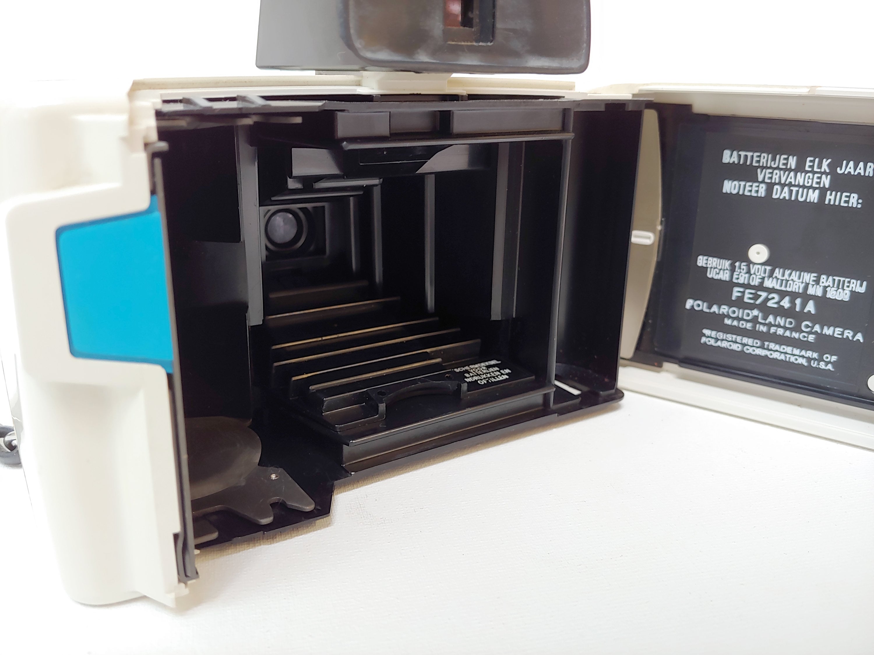 Space Age Design - Polaroid Swinger Model 20 Instant Film Camera photo pic