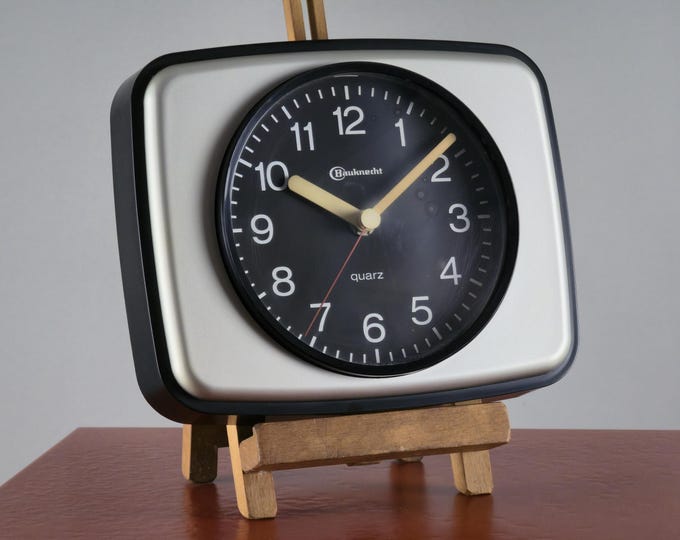 Vintage 1970s BAUKNECHT WU-1 Plastic Wall Clock • German Space-Age Design Wall Clock.