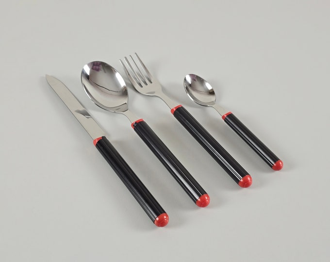 New Old Stock - Postmodern Design - Rare Vintage INOXRIV Cutlery Set - Memphis Design Serveware And Home Decor - Italy, 1980s.