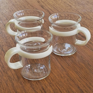 Set Of 3 Vintage 1990s BODUM Classic Glass Mugs With Plastic Casing.