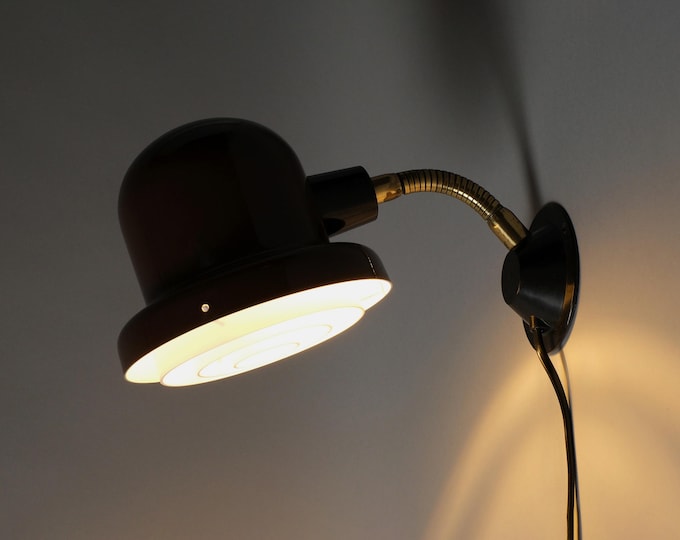 Hans-Agne Jakobsson Elidus Type 9506 Wall Lamp, 1970s Scandinavian Modern, Sweden.