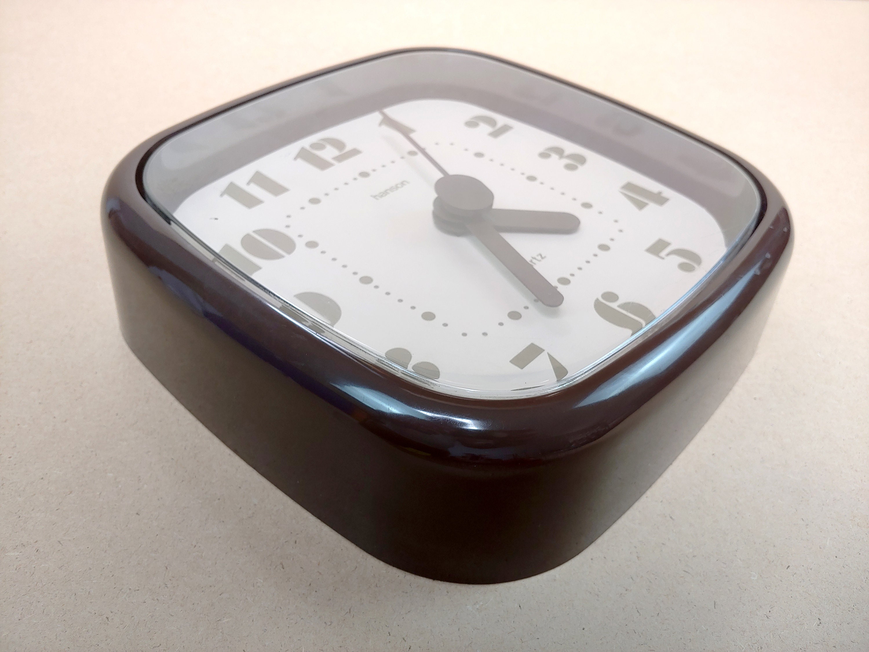 Space Age Design Retro Vintage Hanson Quartz Wall Clock Ireland, 1970s.