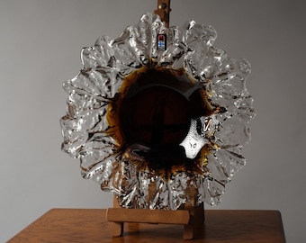 Humppila Kasvimaalla Vegetable Garden Art Glass Bowl by Pertti Santalahti, Signed, Finland, 1978.