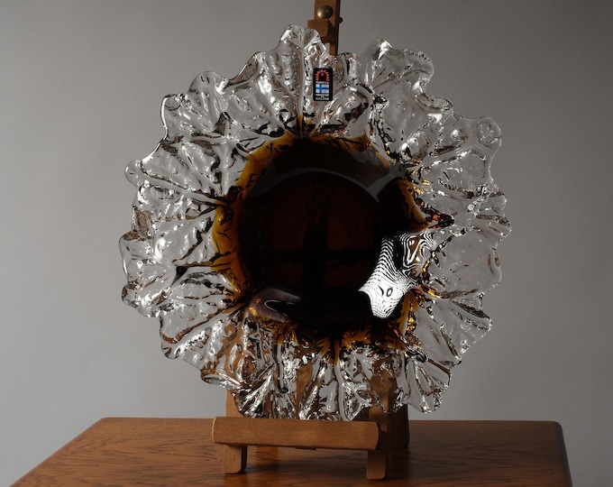 Humppila Kasvimaalla Vegetable Garden Art Glass Bowl by Pertti Santalahti, Signed, Finland, 1978.