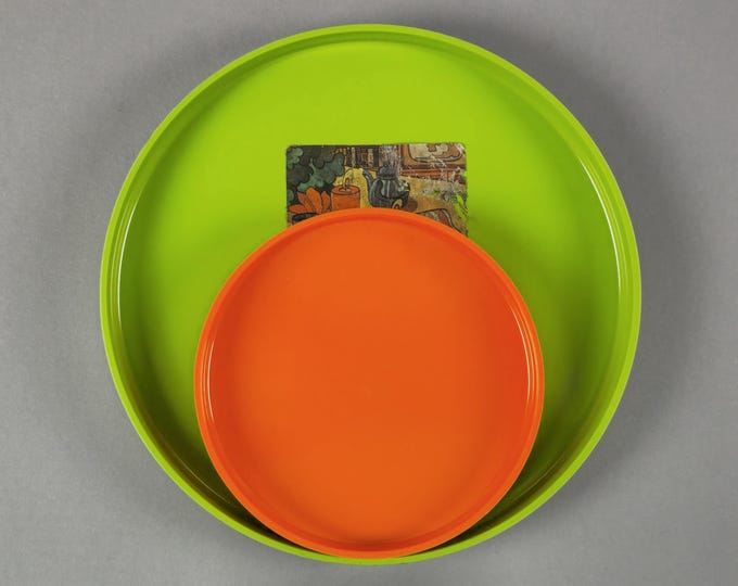New Old Stock 1970s Set Of 2 Melamine Trays From Sweden.