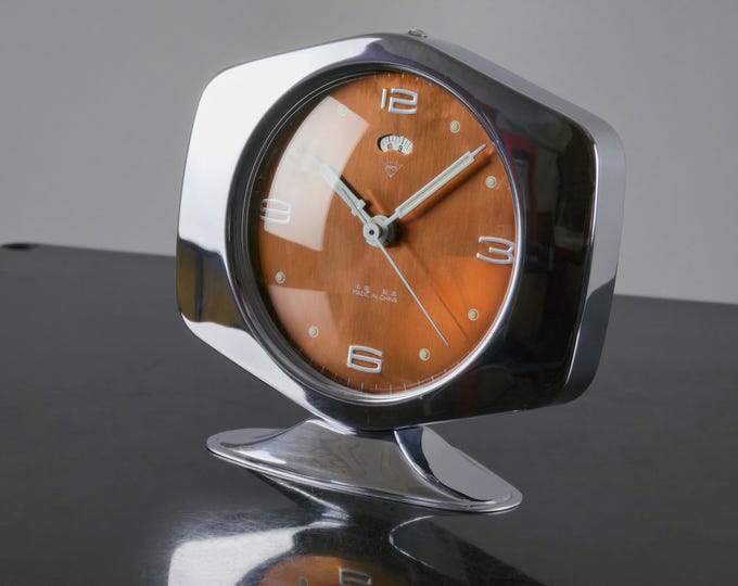 Vintage 1970s Diamond Shanghai Mechanical Alarm Clock.
