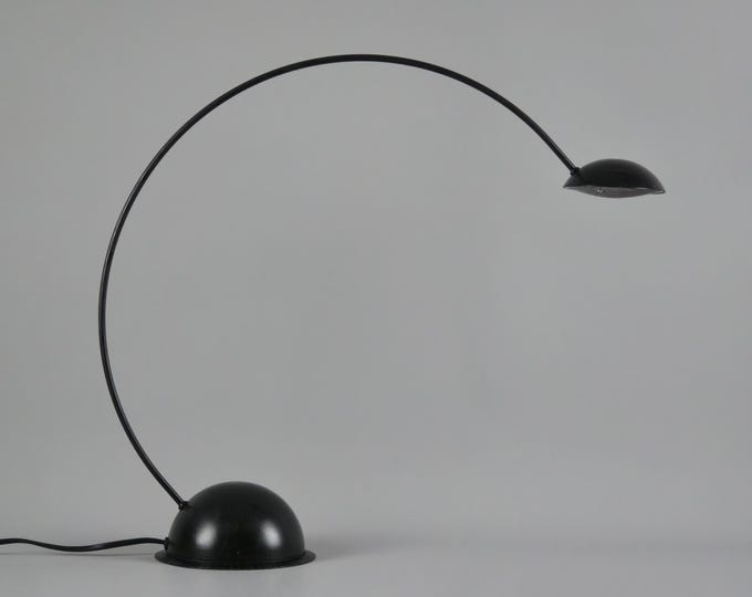 Vintage 1980s Postmodern-Industrial Arc Desk Lamp By Vrieland Design.
