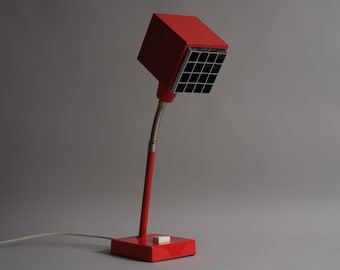 Björn Svensson Elidus Kuben Type 2203 Red Desk Lamp, 1970s Scandinavian Modern, Sweden.