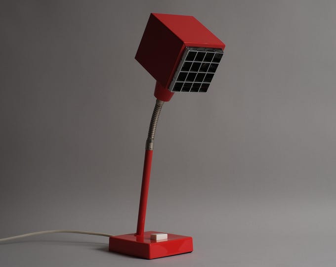 Björn Svensson Elidus Kuben Type 2203 Red Desk Lamp, 1970s Scandinavian Modern, Sweden.