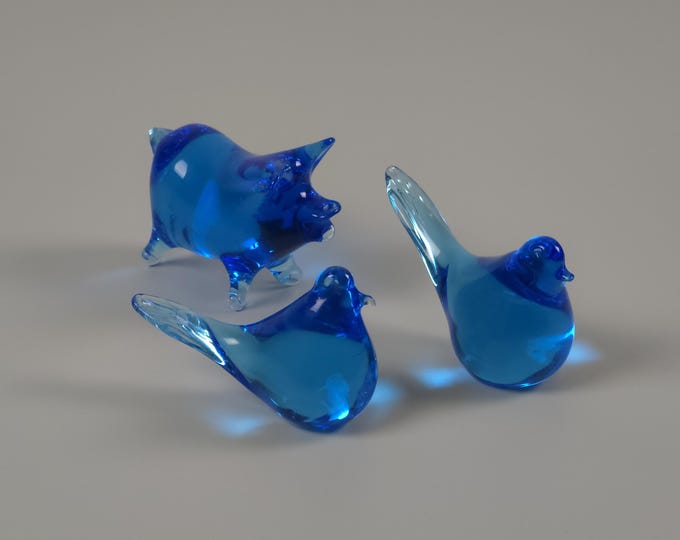 Vintage 1960s FM Ronneby Blue Glass 'Pippi Birds & Piggy' Figurines By Josef Marcolin.