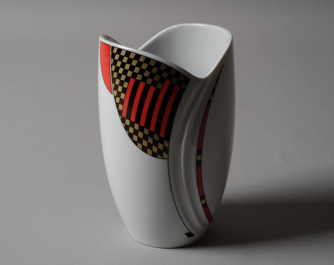 Mitterteich Bavaria Postmodern Porcelain Vase, Geometric Pattern, West Germany, 1980s.