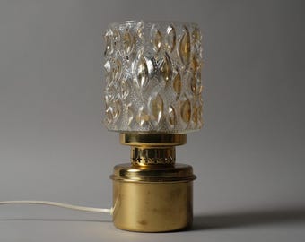 Hans-Agne Jakobsson Markaryd Table Lamp, Brass with Textured Glass, Swedish MCM, 1970s.