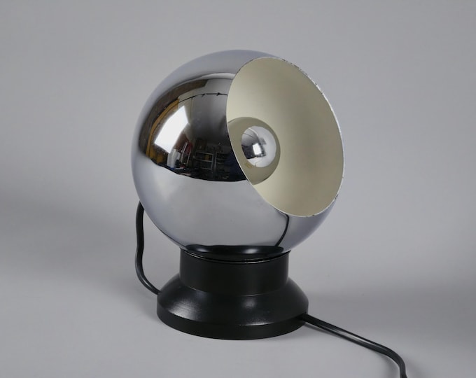 Vintage 1970s E.S. Horn Aalstrup Magnetic Ball Table Lamp By Benny Frandsen.