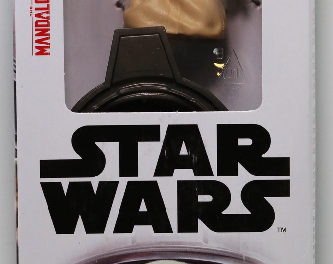 Star Wars Mandalorian The Child 1.5-Inch Scale Action Figure F2832 - 2021 Disney Hasbro