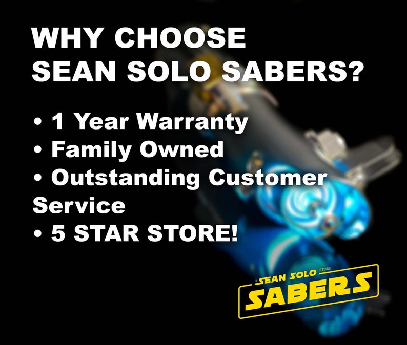 Może przedstawiać: Niebieski i biały miecz świetlny z ż&oacute;łtym logo "SEAN SOLO SABERS". Tekst "WHY CHOOSE SEAN SOLO SABERS?" znajduje się w g&oacute;rnej części obrazu. Tekst pod logo brzmi "1 Year Warranty, Family Owned, Outstanding Customer Service, 5 STAR STORE!"