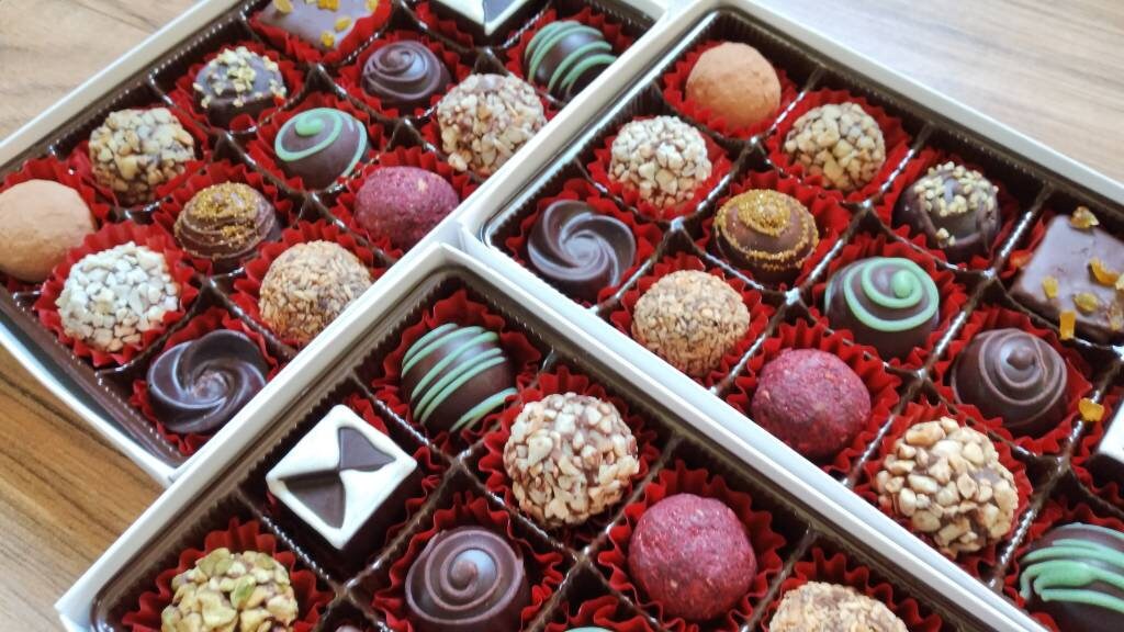 Vegan Chocolate Truffles Assortment Gift Box of 15 Pieces - Etsy