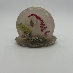 Vintage Sea Shells and Fern Lucite Napkin Holder