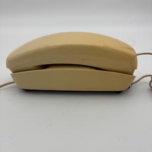 Vintage Tan Touchtone Landline Phone. Tested and Works