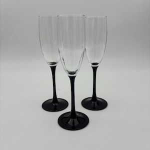 Set of 3 Vintage Luminarc Black Stemmed Champagne Flutes ** Made in France Black Wine Glasses