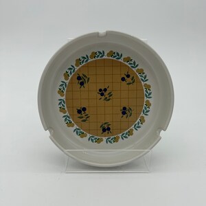 1970’s Decorative Floral Pattern Ashtray 6” Wide