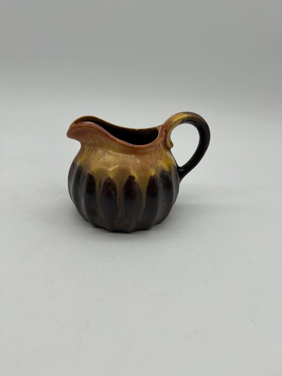 Tall Ribbed Pitcher in Dark Gray Tall Ribbed Pitcher in Dark Gray