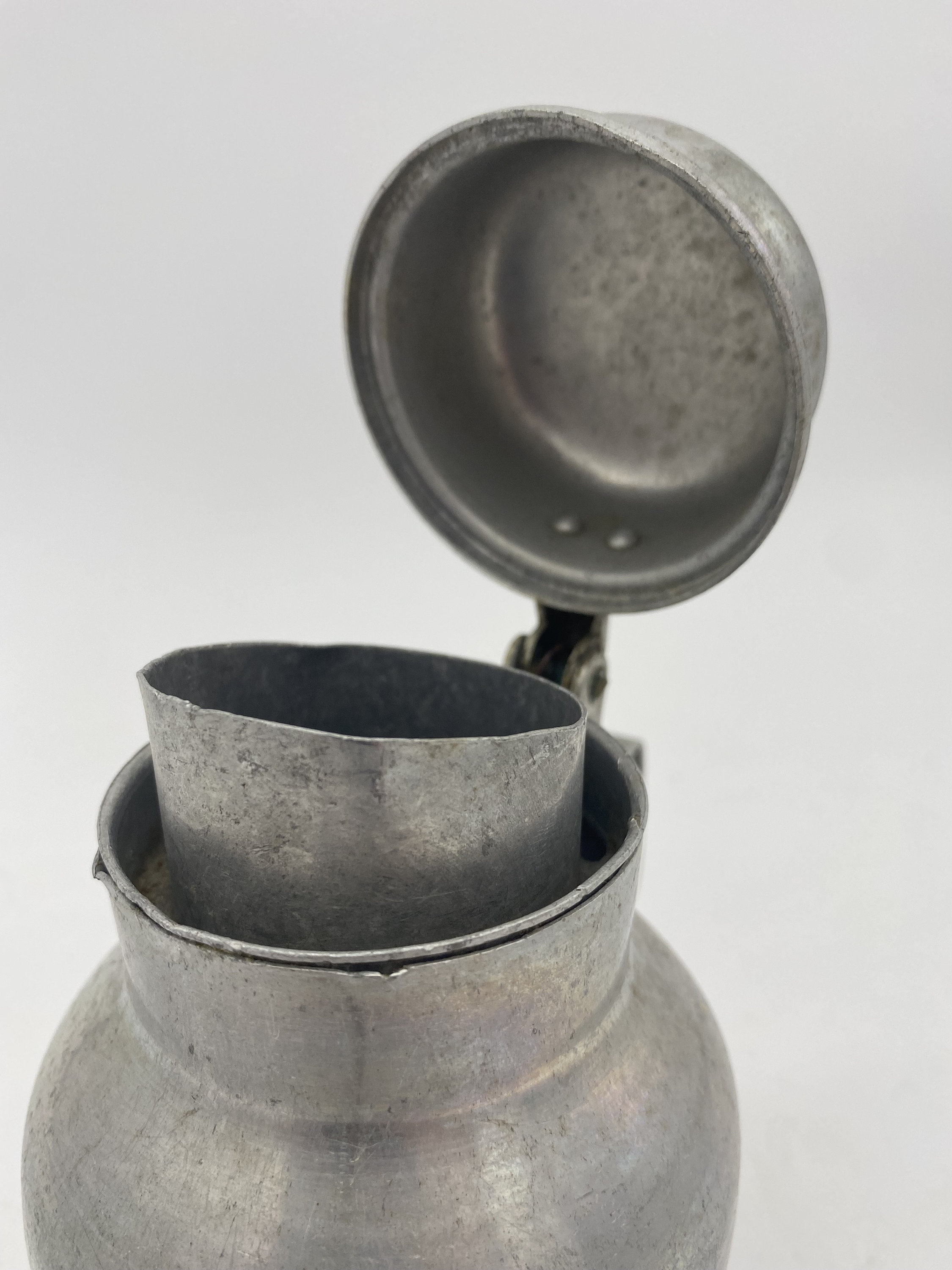 超格安一点 Vintage Viko Lid Hinged With Pitcher Syrup Metal Aluminum アンティーク雑貨