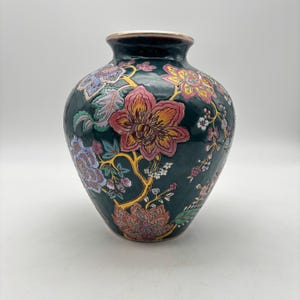 Vintage Dark Teal Late 20th Century Floral Chinoiserie Chinese Porcelain Vase 8 1/2” Tall
