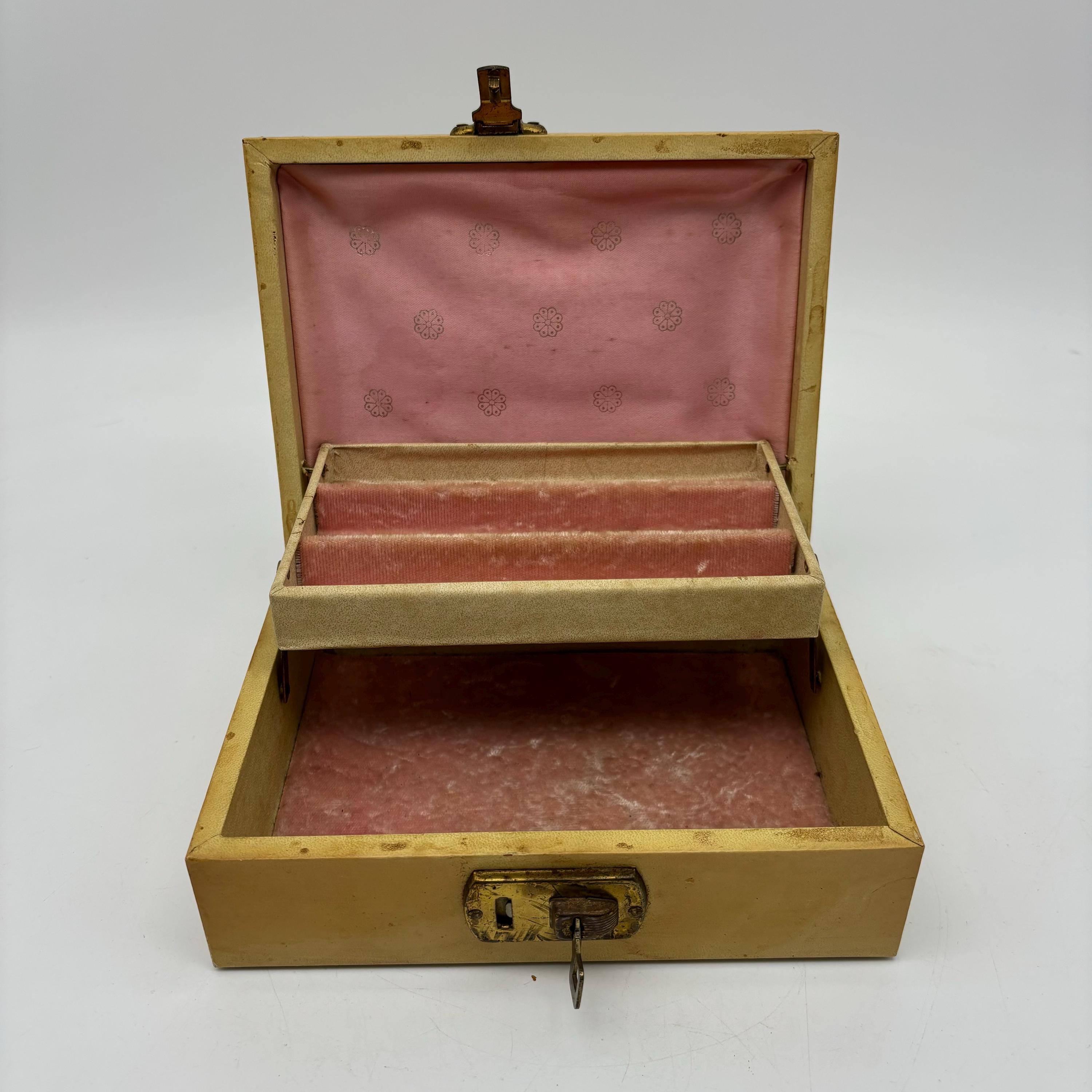 コレクション Vintage antique 1950' wood Box il_fullxfull.6822267539_bhuk.jpg