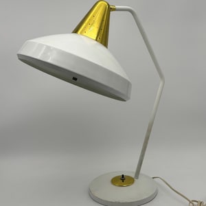 Vintage Mid-Century White Metal Desk Lamp by Bill Scarlett for Swivelier, Circa 1950s/60s