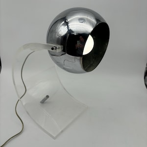 Vintage MCM Mid-Century Sonneman Style Chrome & Curved Lucite Eyeball Desk/Table Lamp