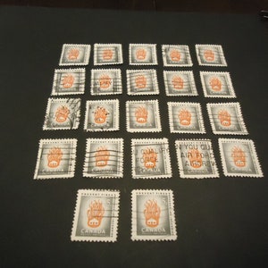 Se utilizaron 22 sellos postales canadienses antiguos de 5 centavos. WILDFIRE previene incendios - casa en llamas, 1956