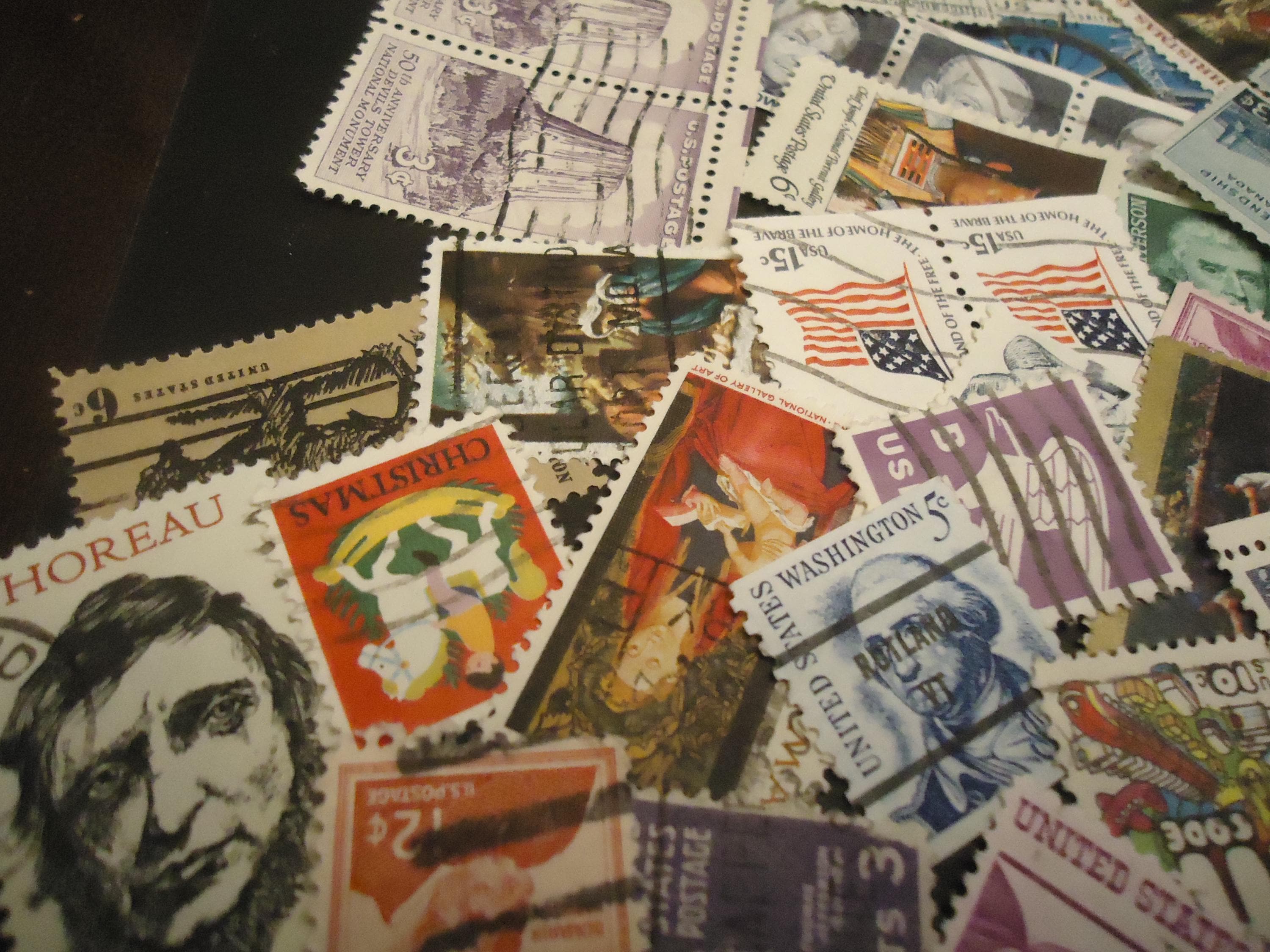 主に1960年代から1990年代にかけてのアメリカ合衆国の使用済み切手100