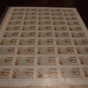 Hoja completa de sellos postales canadienses de 8 centavos de la Legión Real Canadiense