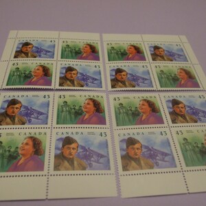 Conjunto de 4 sellos de esquina de bloque de placa canadiense sin usar de 1993: Grandes Canadienses de 43 centavos