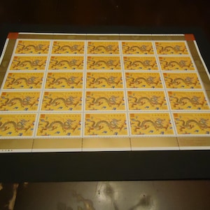 Hoja completa de 25 sellos del año 2000 del dragón, 0,46 centavos. Lea la descripción completa sobre el estado.