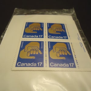 Conjunto de 4 esquinas de bloque de placa selladas sin usar de 1980 a 17 centavos de la Rehibición