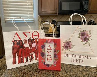 Delta Gift Bag Set (3)