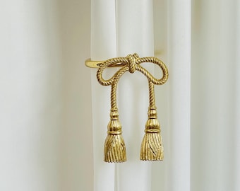 Handmade solid Brass bow tie Curtain Tieback ,Antique gold drapery  holdbacks,Lost wax casting, curtain hooks,curtain hardwares,home decor