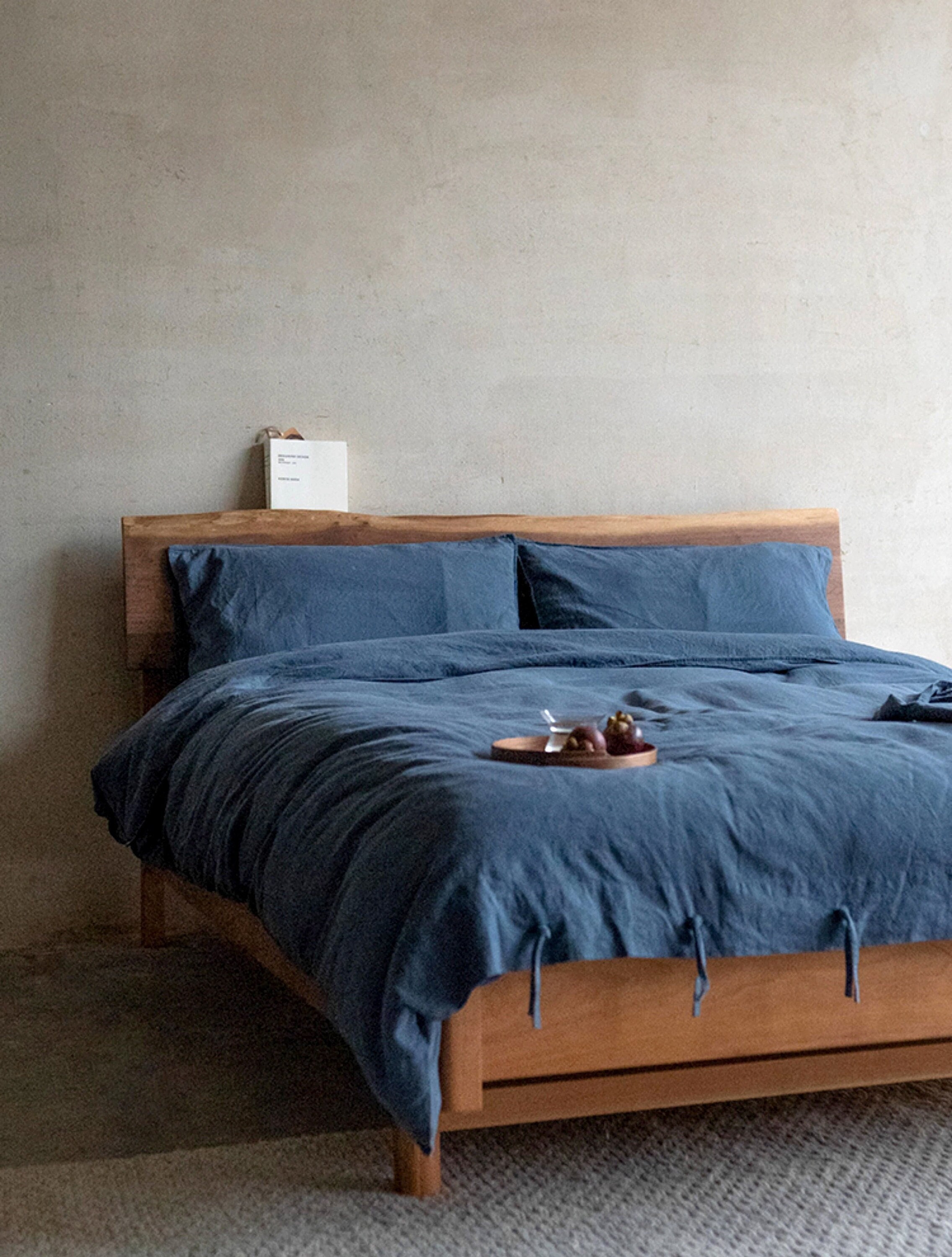 34 colors Linen bedding set With Tie. Indigo King, Queen Duvet Cover, 3 piece washed linen Bedding Set includes 2 pillowcases