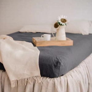 Sábana ajustable de lino en 34 colores. Gris, tamaño king, queen y a medida. Ropa de cama de lino lavado.