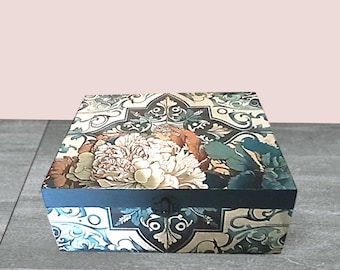 Wooden storage box , Trinket box , Wooden decorative box ,  Storage box with lid , Home gift
