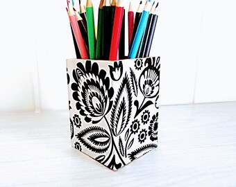 Bamboo pencil holder / Black and white pen holder/ Wooden pen pot