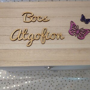 Bocs Atgofion Pili Pala  30x20x13cm Cymraeg Personalised butterfly Memory Box Welsh or English text