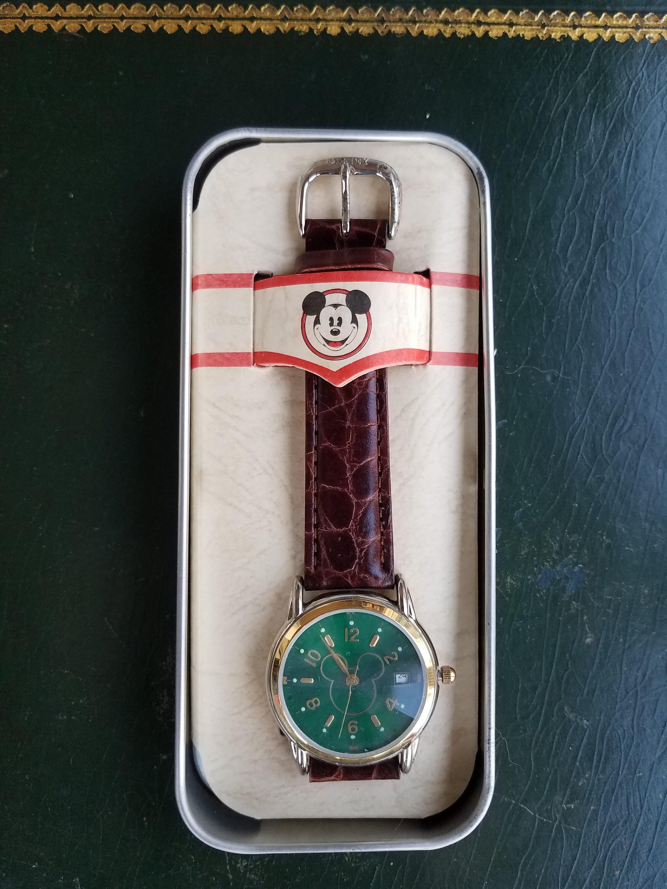 how to set time on disney digital watch