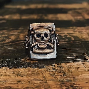 Vintage Y2K Crossbones Skull Ring: Handmade Biker Jewelry