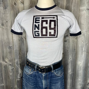 VINTAGE 1960s Milton Sports Jersey Shirt 69 / Arrow / Men’s Shirt / Club Shirt / Souvenir / Sportswear / Hot Rod / Rockabilly / True Vintage